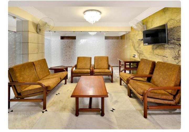 Hotel Apex Ahmedabad Exterior photo