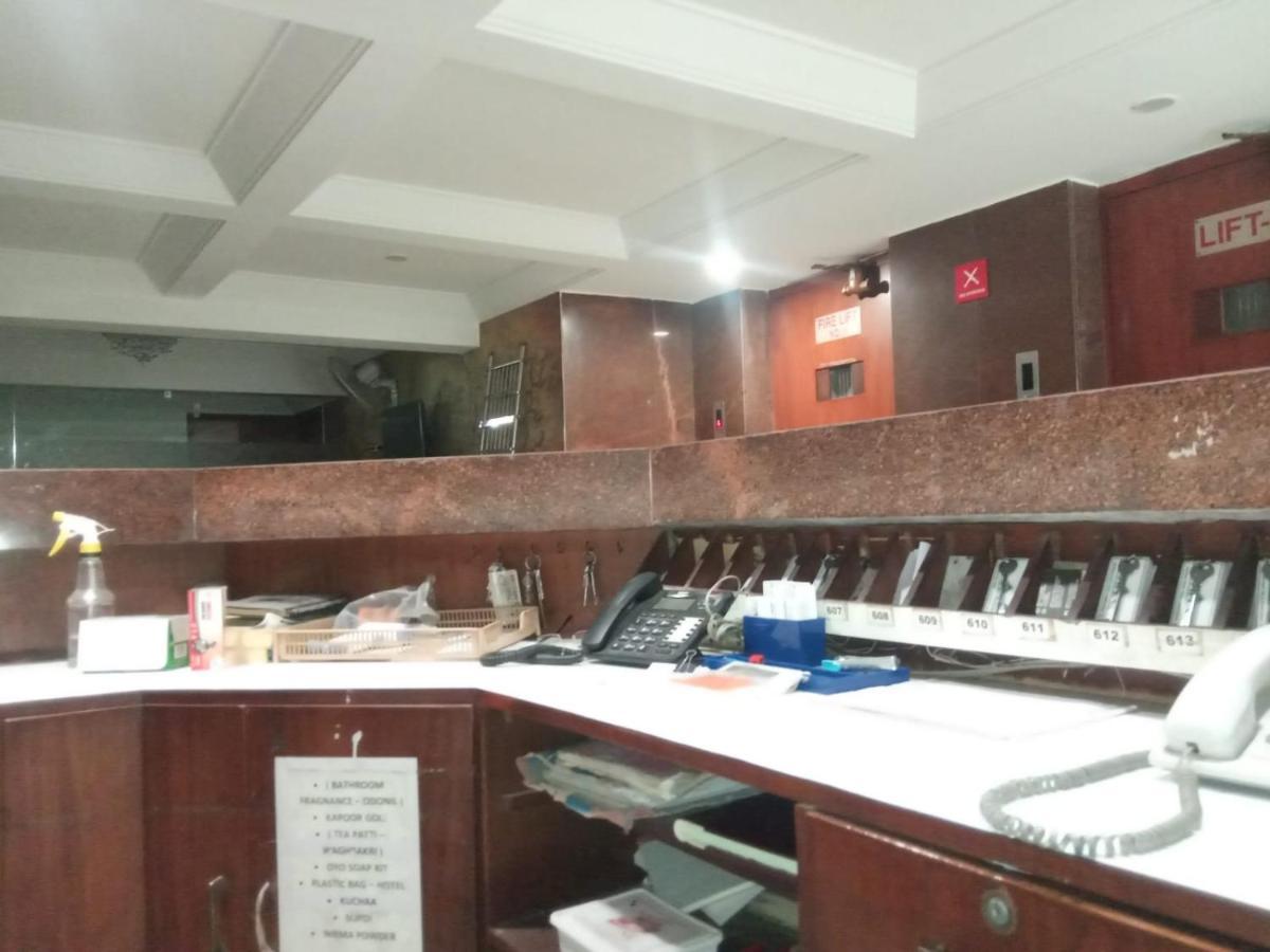 Hotel Apex Ahmedabad Exterior photo